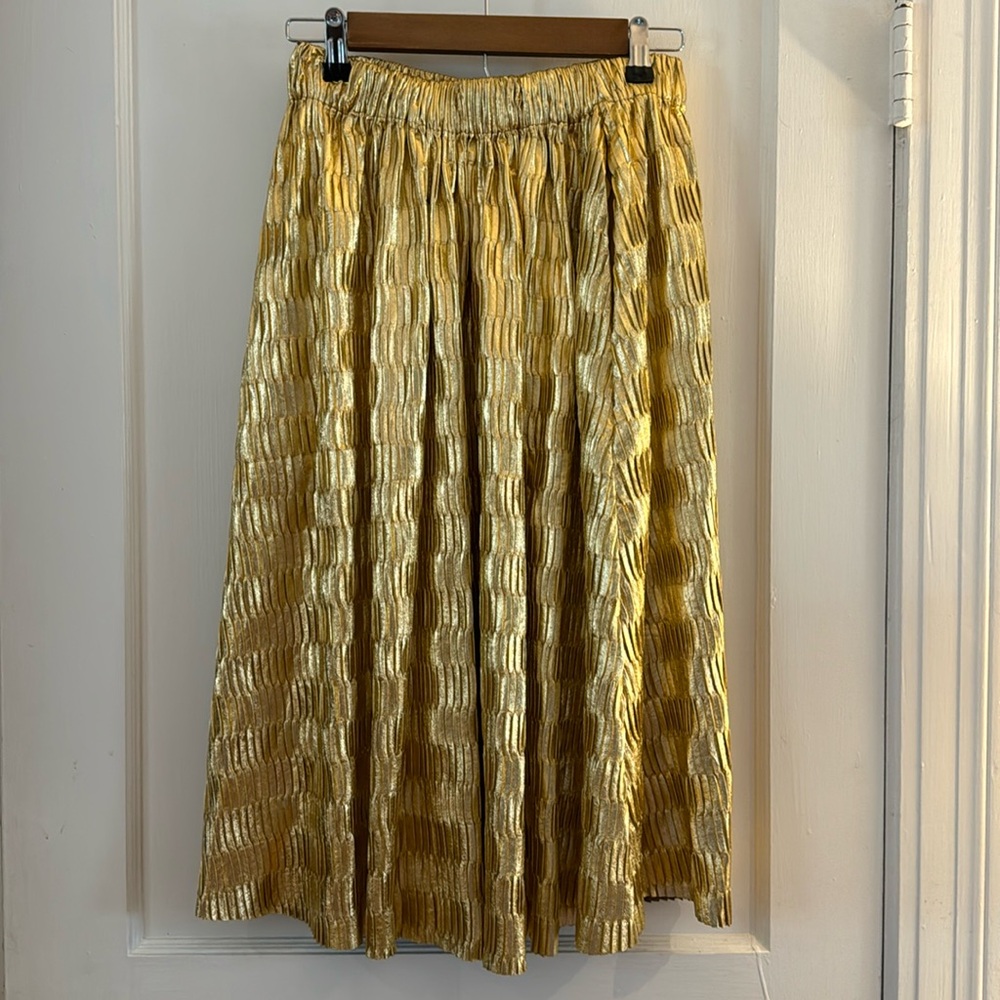 Buru Gold Metallic Pleated Skirt
